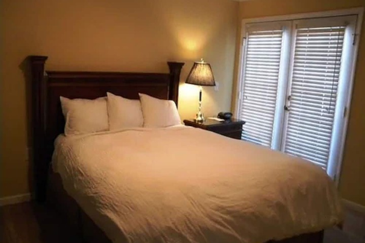 Room 18 of 87