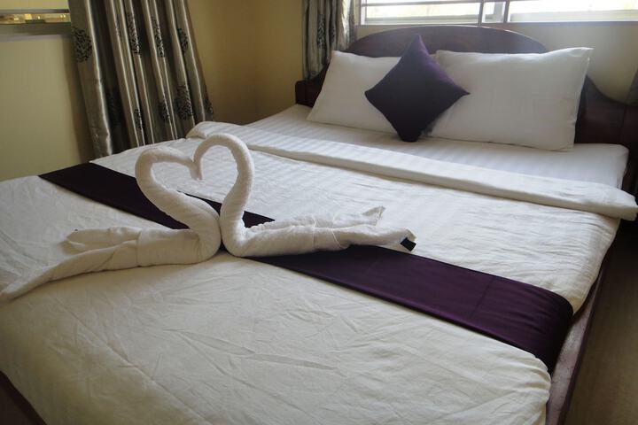 Room 5 of 23
