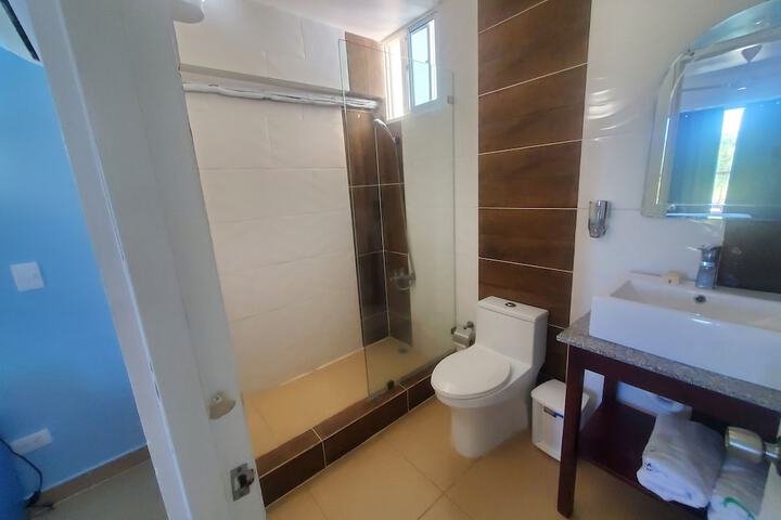 Room 44 of 102