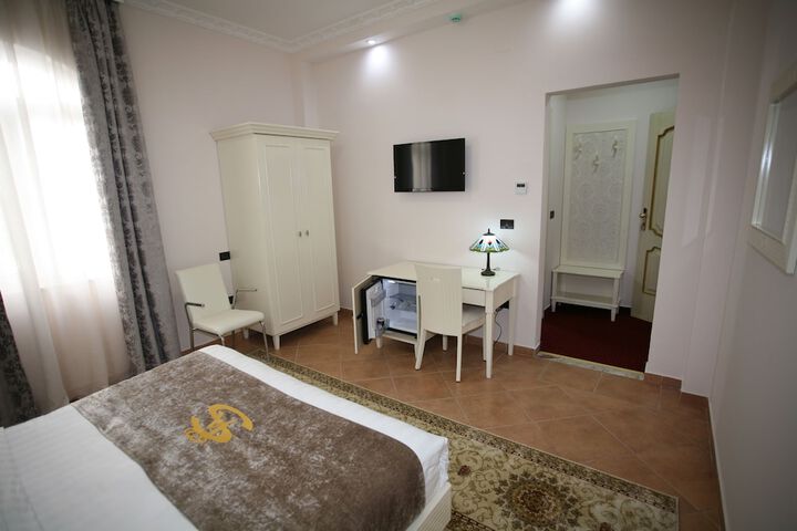 Room 15 of 55