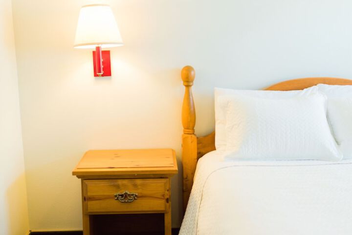 Room 18 of 42