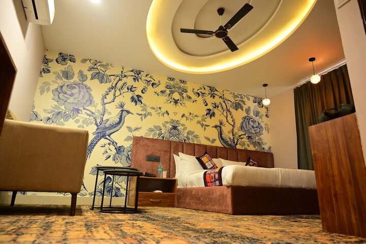 Room 3 of 23
