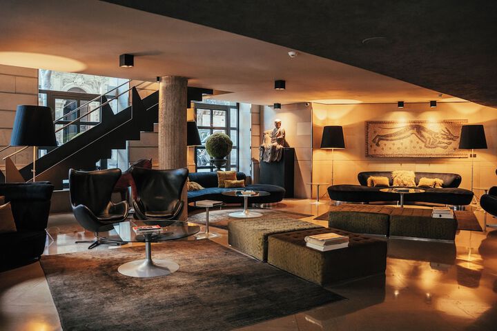 Hotel Lobby