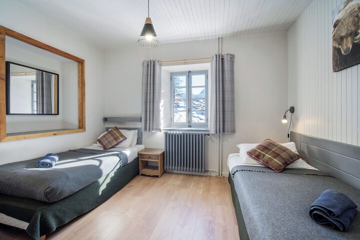 Room 3 of 11