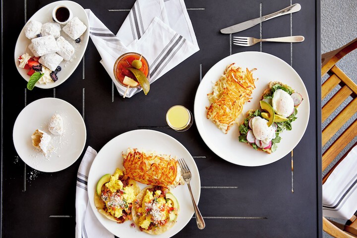 Breakfast meal