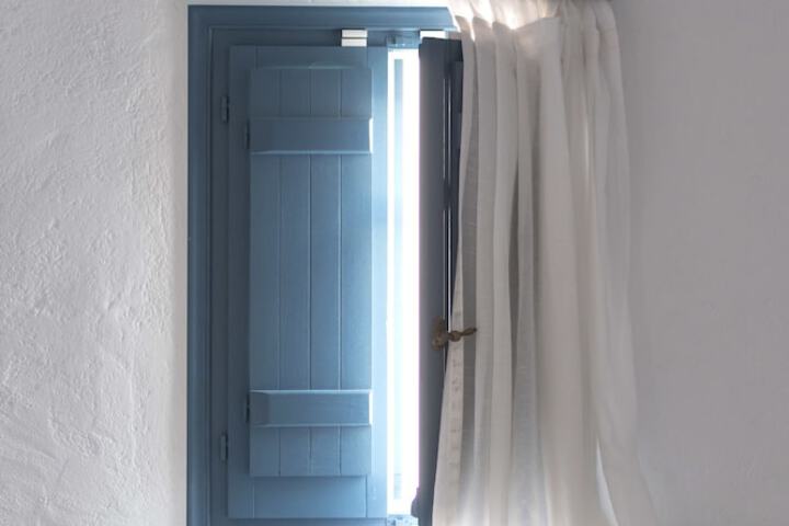 Room 11 of 55