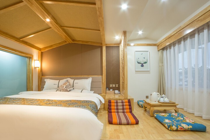 Room 6 of 29