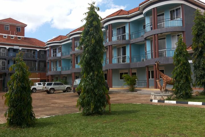 Pauline Hotel