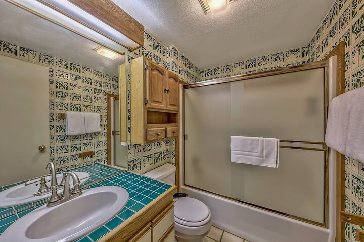 Room 159 of 190