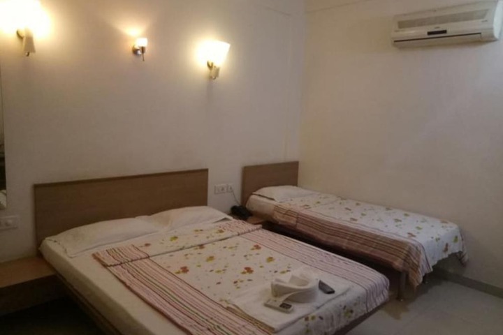 Room 13 of 49