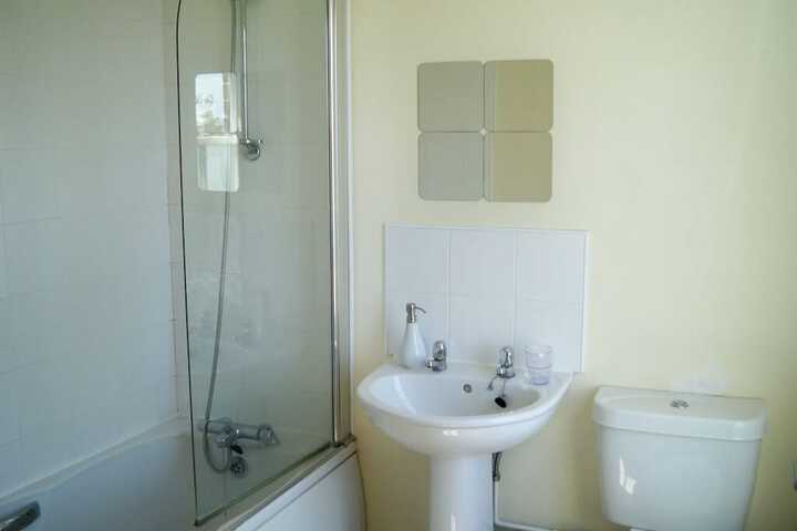 Room 6 of 15