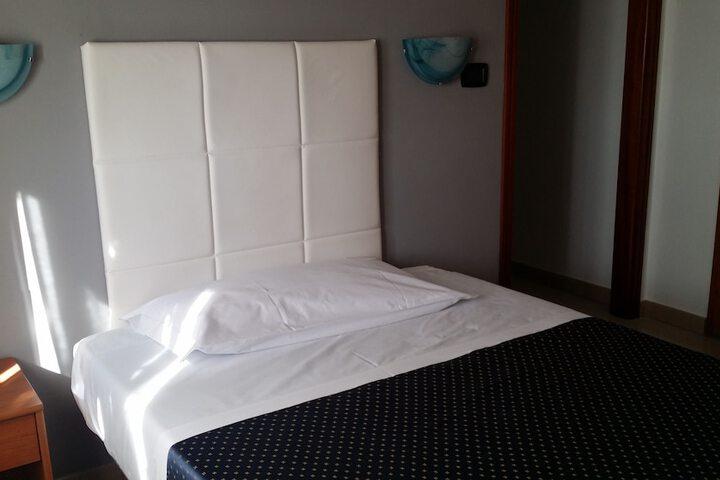 Room 22 of 61