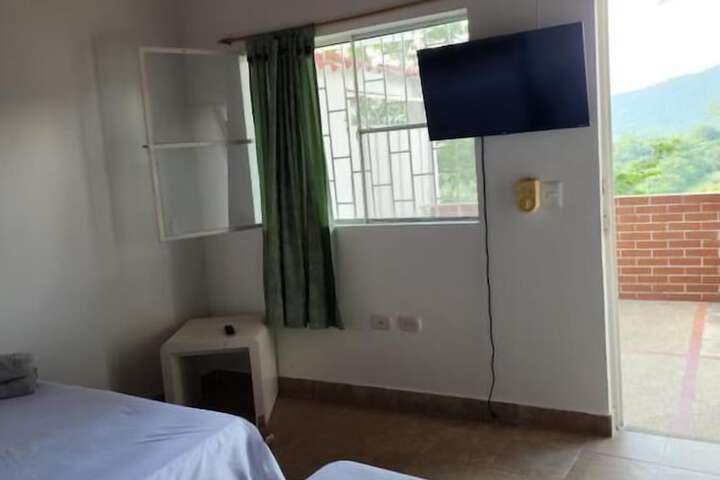 Room 8 of 21