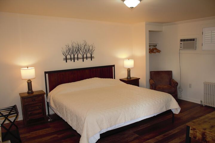 Room 5 of 22