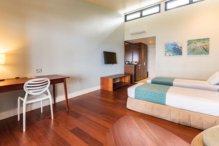 Room 14 of 64