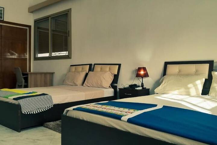 Room 6 of 20