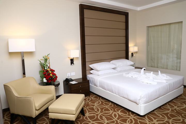 Room 7 of 37
