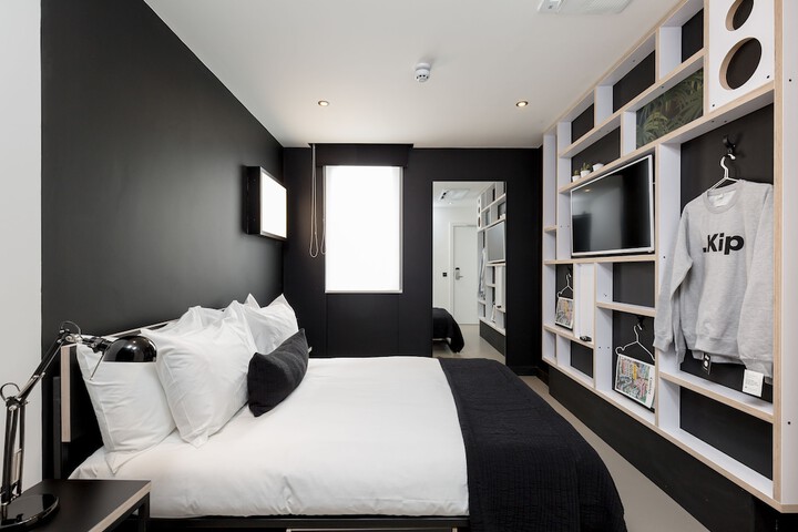 Room 61 of 71