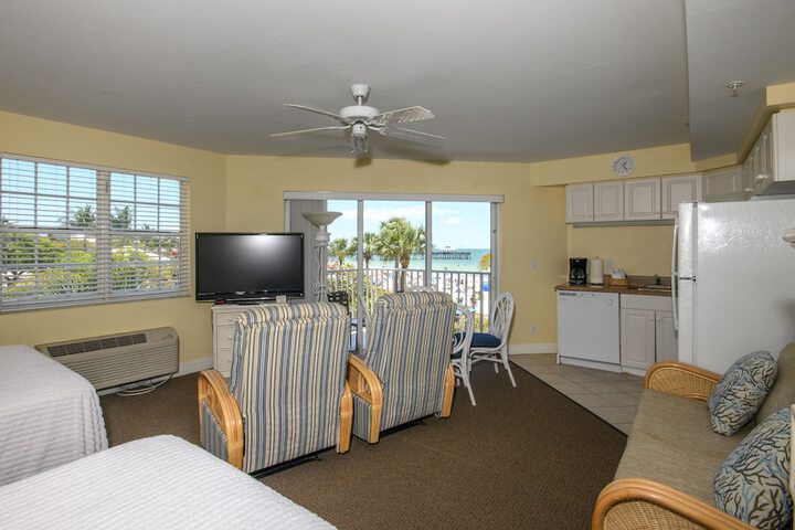 Room 65 of 229