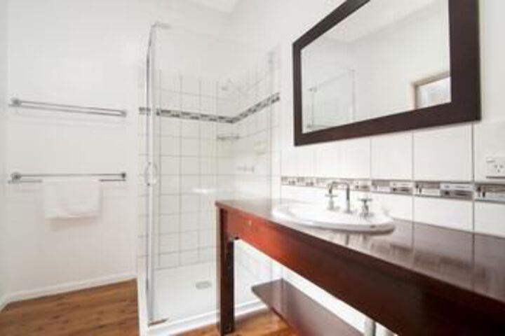 Room 5 of 25