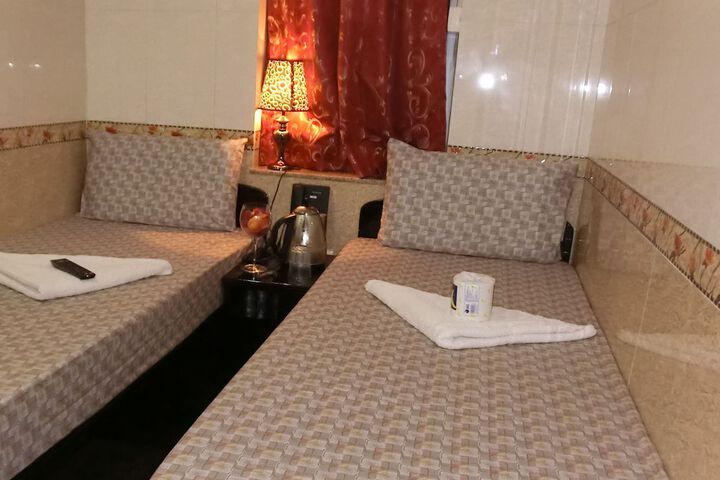 Room 18 of 43