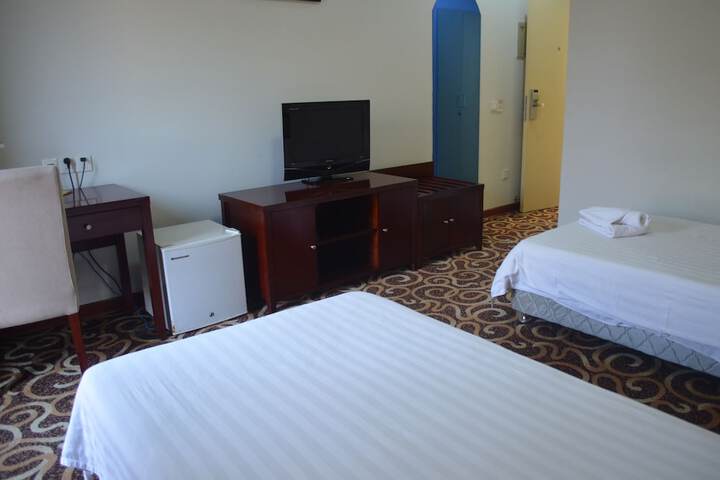 Room 14 of 66