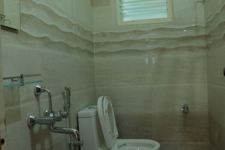 Room 14 of 21