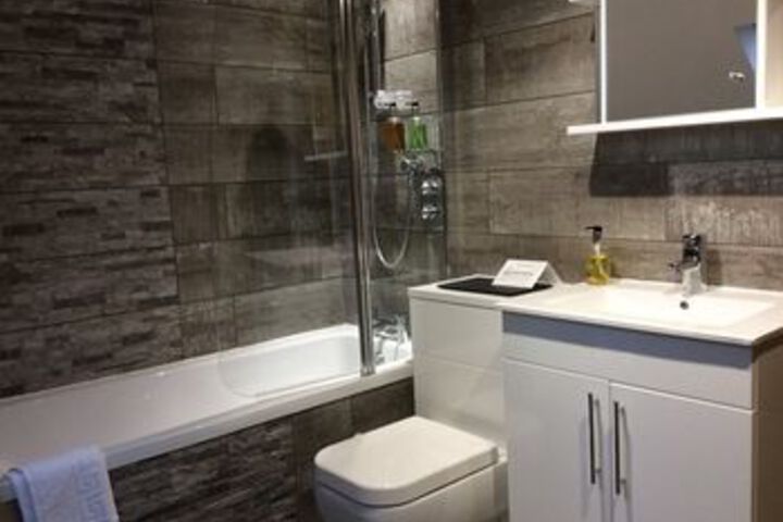 Room 3 of 25