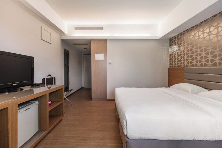 Room 18 of 41