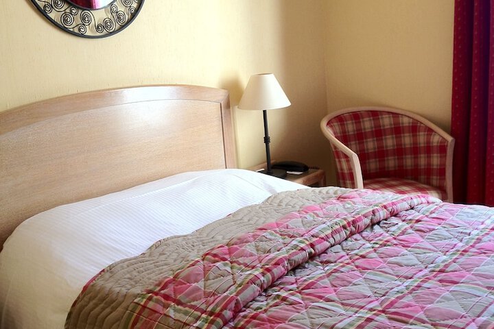 Room 5 of 31