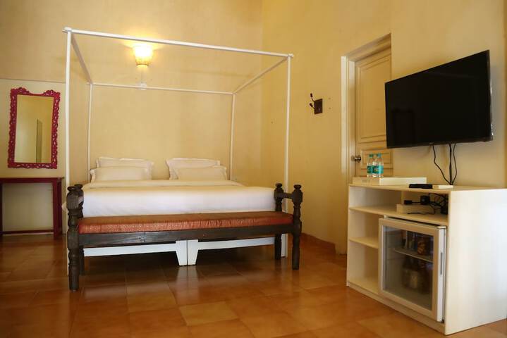 Shantie Shakthi Vagator Resort with Swimming Pool in Vagator