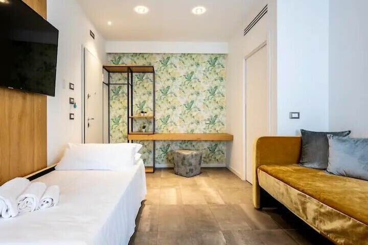 Room 33 of 54