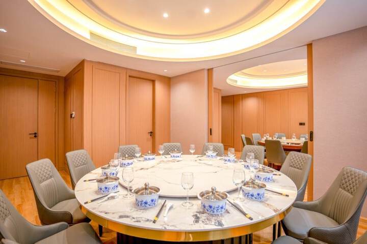 Dining 80 of 84
