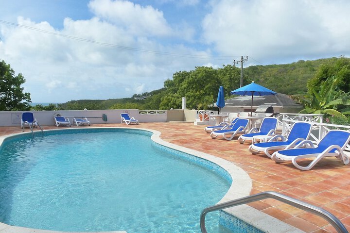 Pool Hotel