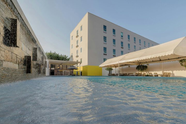 Hotel with Pool