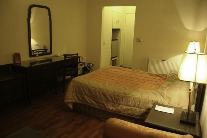 Room 11 of 45
