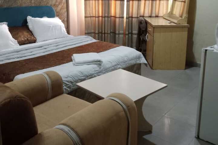 Room 15 of 29