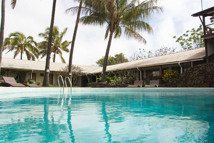 Pool 42 of 73
