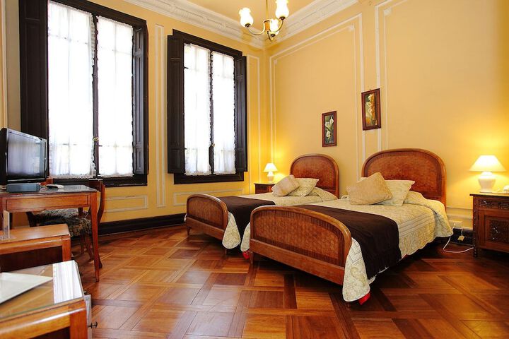 Room 7 of 44