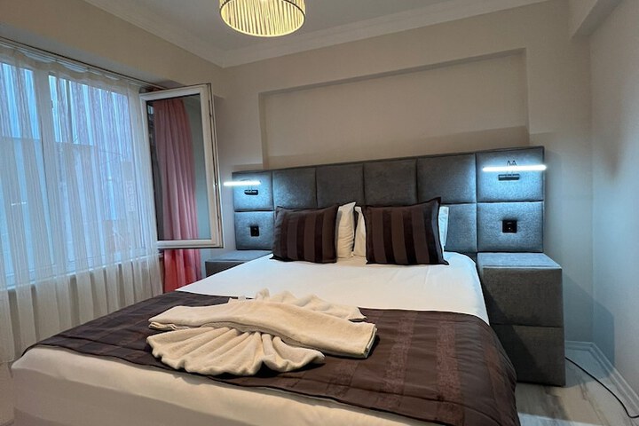 Room 4 of 29