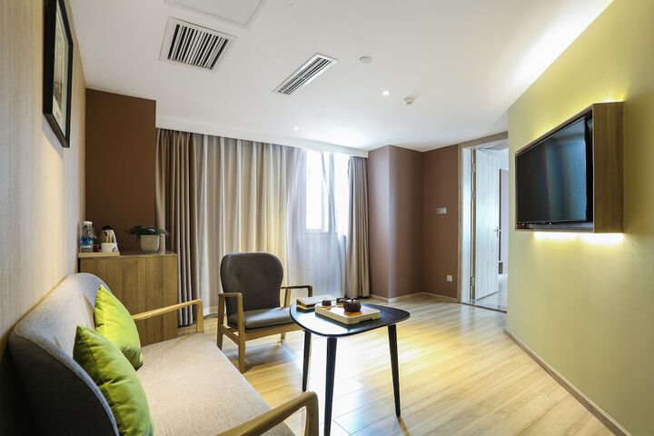 Room 13 of 60