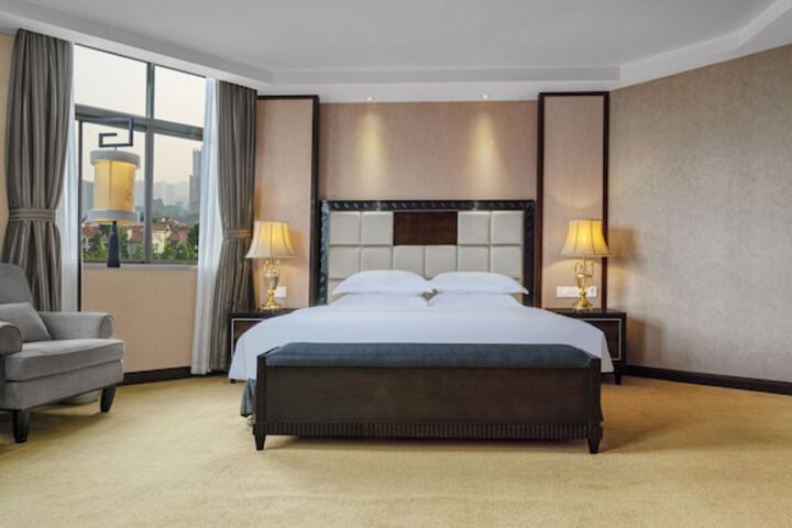 Room 3 of 29