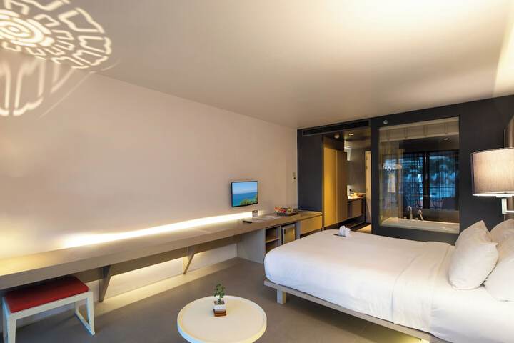 Room 38 of 125