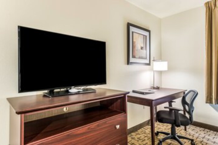 Room 37 of 108