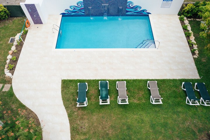 Pool 43 of 57