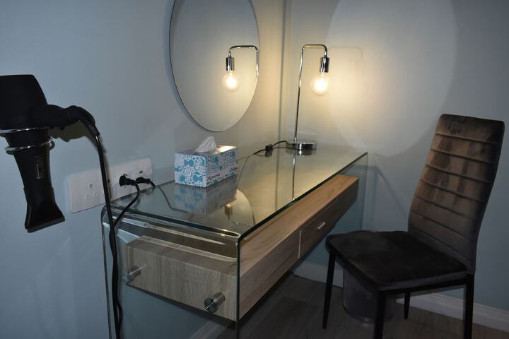 Room 2 of 42