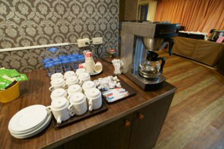 Breakfast/Coffee Service 24 of 63