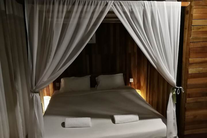 Room 8 of 64