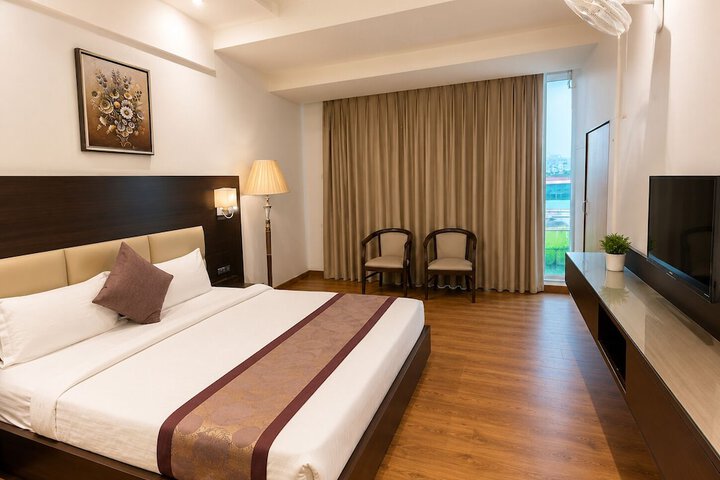 Room 17 of 22