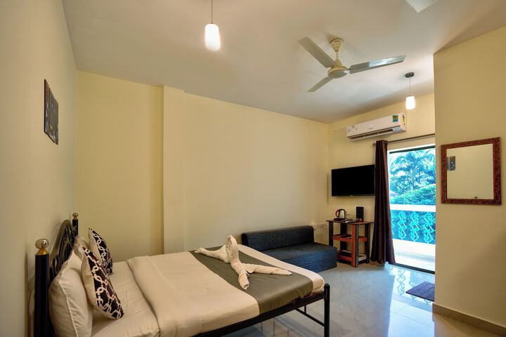 Room 18 of 33